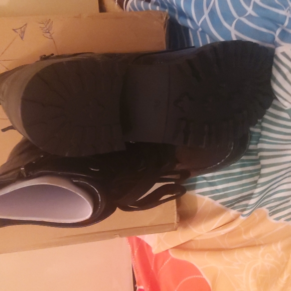 Indigo Rd block heel Eliana Booties - Picture 7 of 11